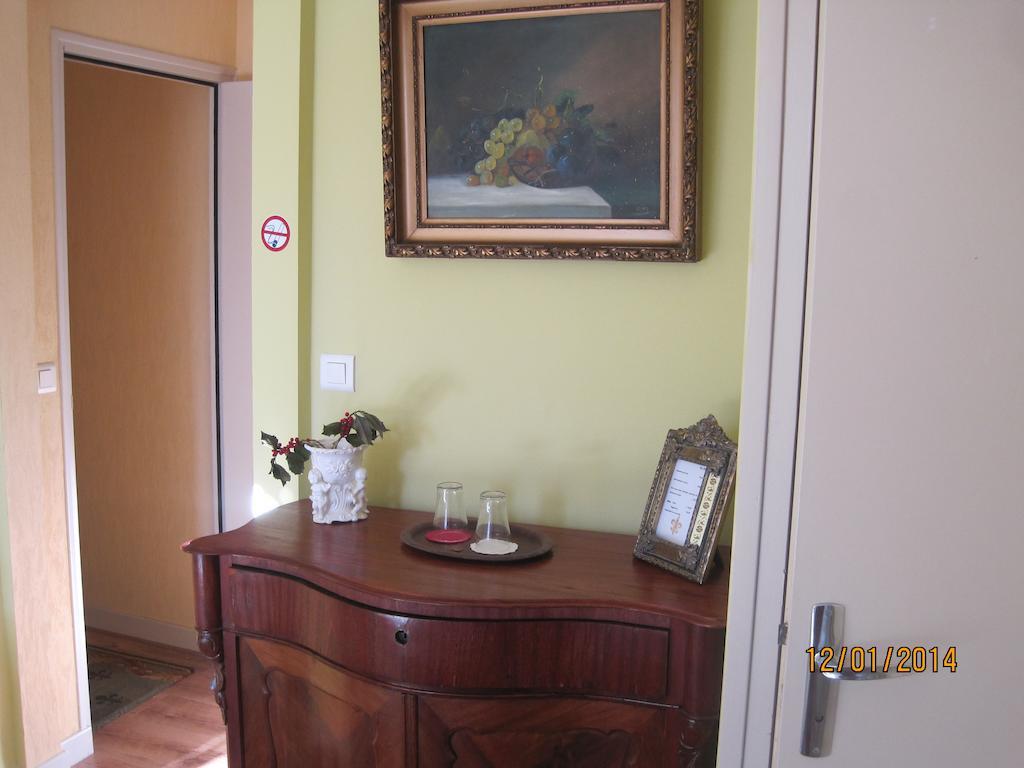 Hotel Le Commerce Neuville  Cameră foto